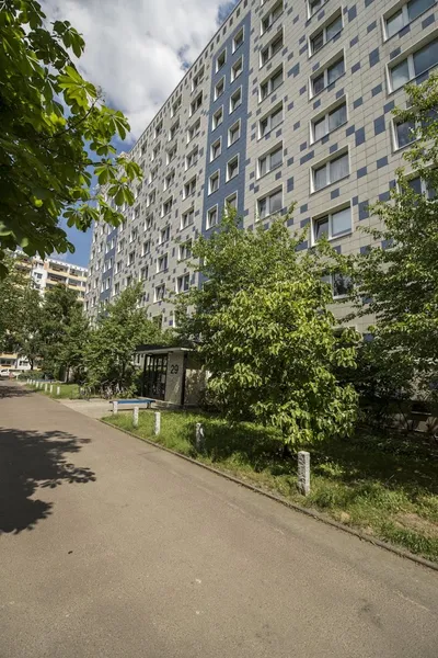 Hoch hinaus? Zur Zeit bauen wir den Aufzug für Sie um. — photo 1